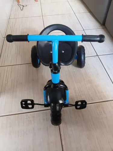 Bicicleta triciclo infantil