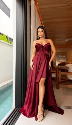 Vestido De Festa Longo Tomara Que Caia Com Bojo E Barbatana