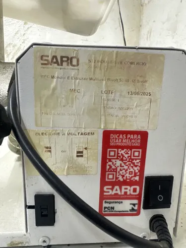 Moedor e extrusor multiuso bivolt 50/60hz bivolt 