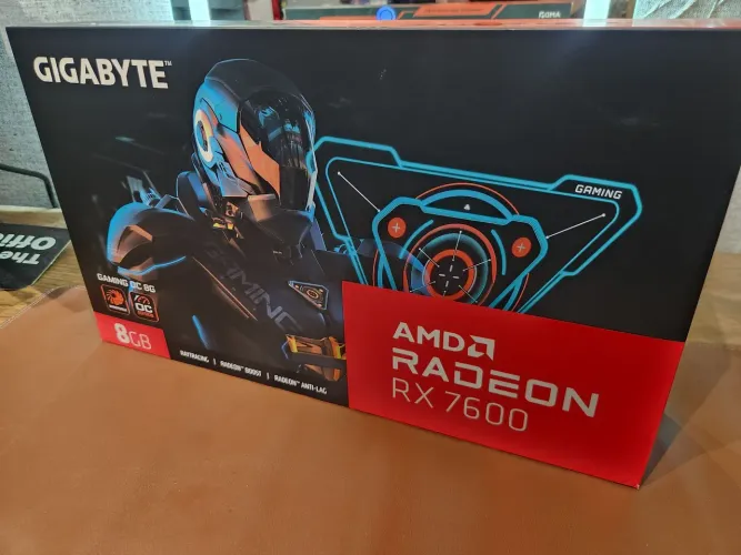 Placa de vídeo RX 7600