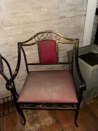 Poltronas clássicas de ferro