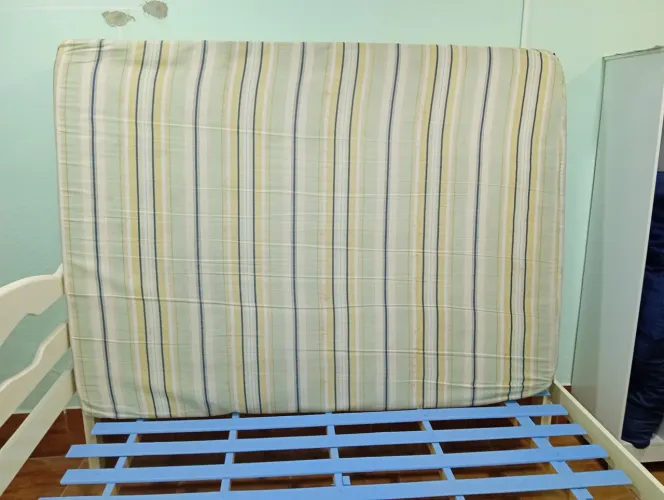 Cama casal com colchão 1.38 x 1.88
