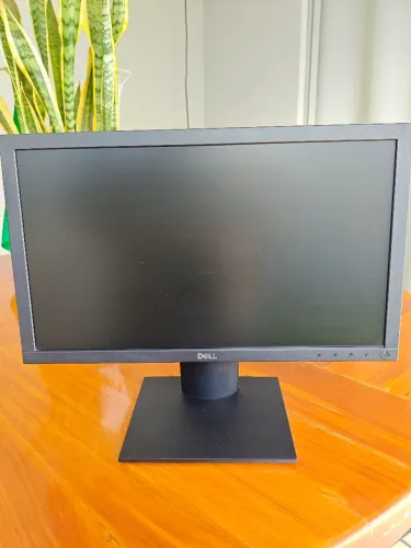 Monitor Dell 19" polegadas Display Port e VGA