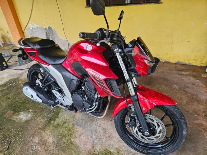 Vendo essa exclusiva fazer 250cc ano 2022/2023