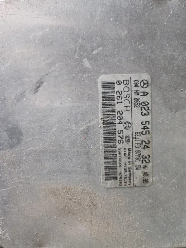 Central de injeção da mercedes C280 1997.