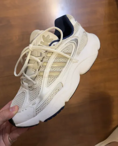 Adidas Ozmillen (41)