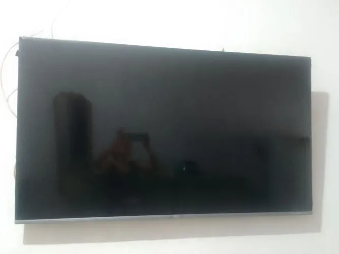 A Tvesta em perfeito estado so falta colocar as placas que queimou acabei comprando outra