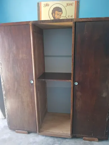 Guarda roupa retrô 
