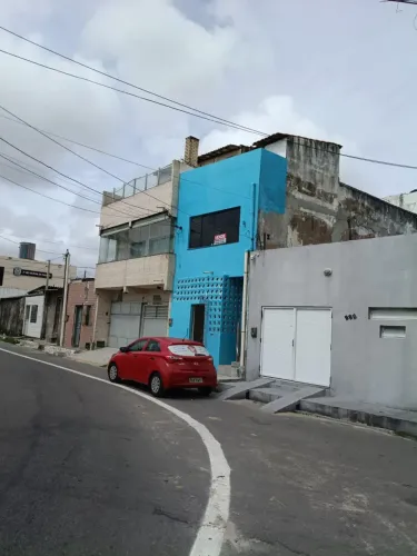 BAIXOUU!!!!! VENDE PRÉDIO NA PRAIA DO MEIO COM 4 QAURTOS