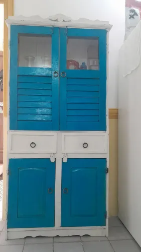 Armário Madeira de gravatá maciça 