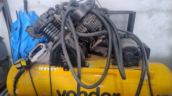 COMPRESSOR VONDER 60 PÉS 2 HORAS DE USO