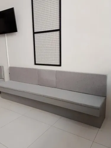 Banco comercial estofado 3metros
