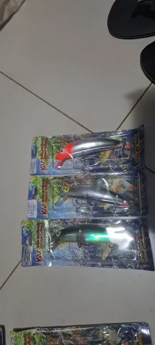 Kit com 3 iscas kv na caixa