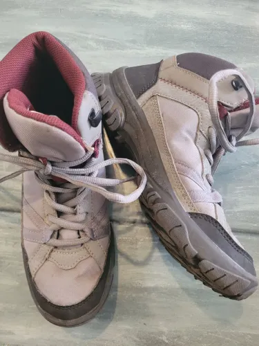 Sapatos de trilha decathlon 34
