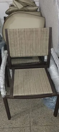 Mesa de alumínio com vidro 15mm 6 cadeiras de tela sintética