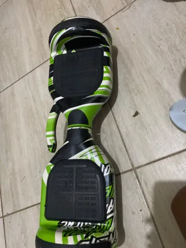 Hoverboard (skate elétrico de duas roda ).
