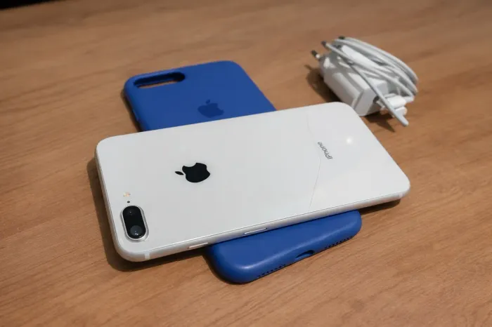 iPhone 8 Plus 64GB - Branco - Original e Conservado