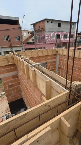 Pedreiro Disponível 