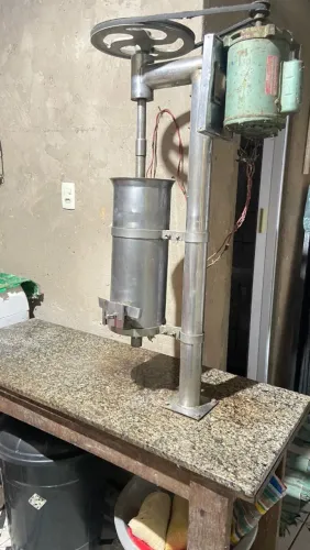 máquina de bater juçara