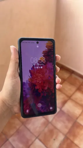 Samsung Galaxy S20 FE - Top de Linha com Recursos Premium