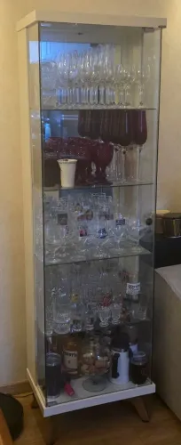Vendo Cristaleira