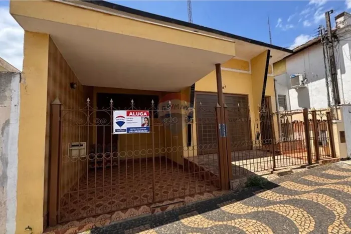 Seu Novo Lar Espaçoso no Centro: Imperdível!