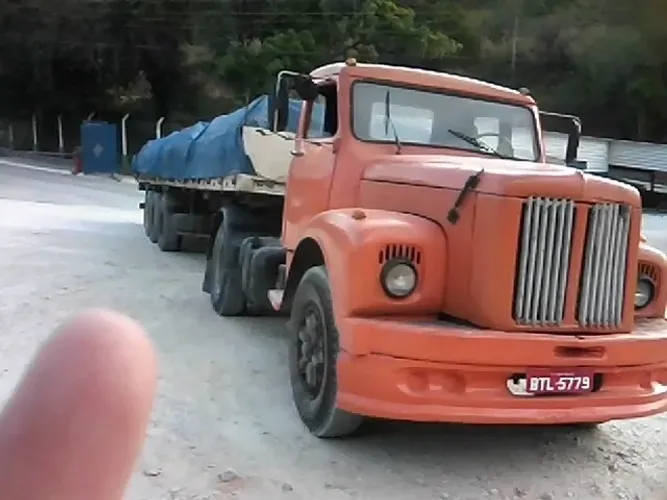 Vendo um Cavalo L110 ano 1974 Mecanica da 112