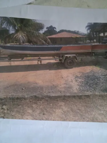 BARCO DE PESCA - LER O ANÚNCIO
