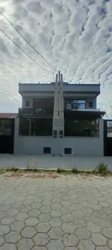 Triplex com elevador 4 quartos