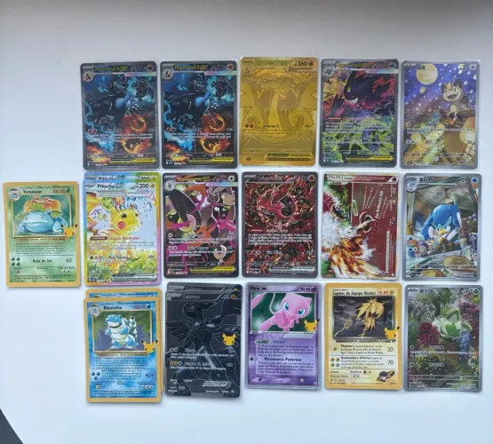Lote de cartas Pokémon