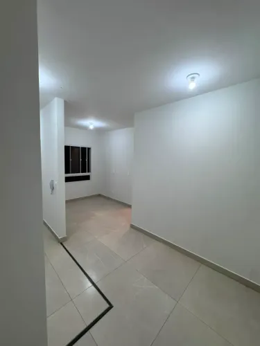 Apartamento térreo para locação, novo, com 2 quartos, no Condomínio Conquista Paineiras I