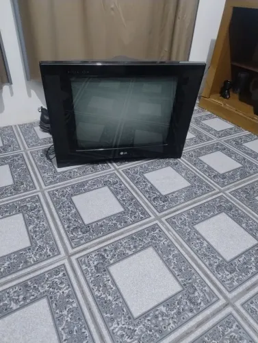 Tv 20 polegadas slim.