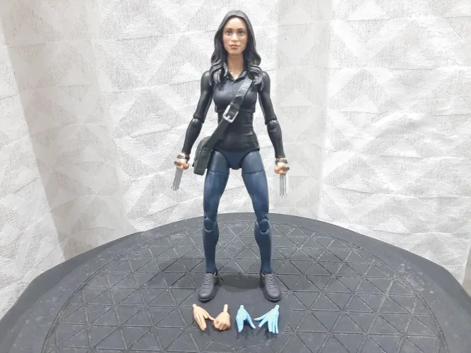 Figura de Ação Marvel Legends CLAIRE TEMPLE do 2-Pack série Luke Cage MCU (Loose)