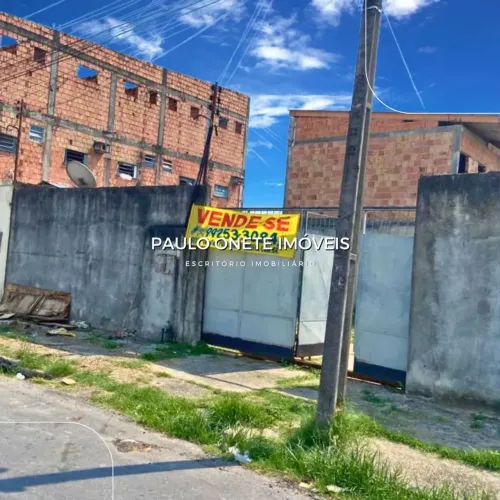VENDE-SE - TERRENO COM 320m² COM 2 KITINETS