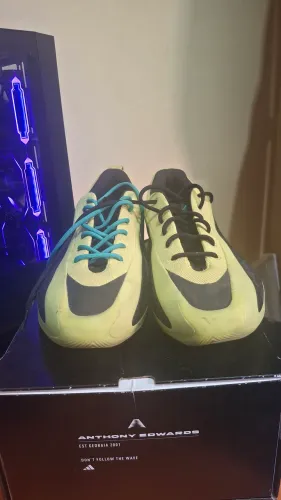 Anthony Edwards 1 low