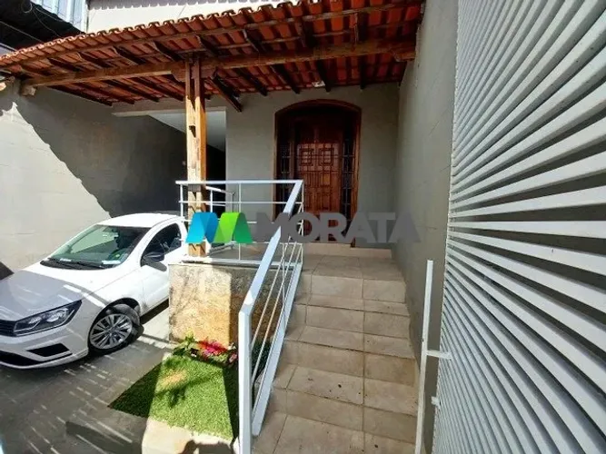 CASA À VENDA - 300 m² - NOVA CINTRA - BELO HORIZONTE (MG)