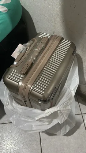 Mala nova/ nunca usada