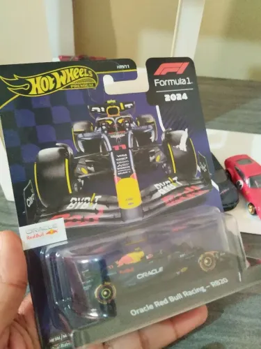 Miniatura hotwells Redbull f1