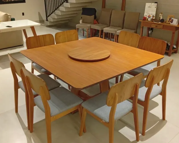 Mesa de Jantar 8 Lugares 150x150 Mesa e Cadeiras Em Madeira Qualidade e Sofisticação 