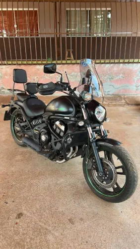 Vendo Kawasaki Vulvan S 650 ABS 2023 - Apenas 8000 km - Completa/Equipada Touring