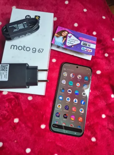 Moto g67 novo 256 GB de memória completo com nota fiscal aceito troca por moto Edge 60 