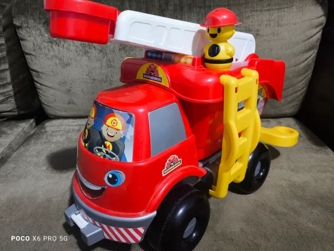 Caminhão Bombeiro Grande Sem Som - Mercotoys com escada telescopica<br>