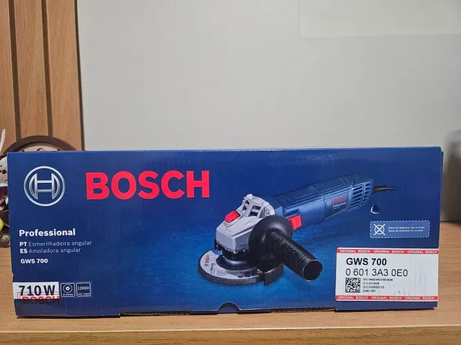 Esmerilhadeira angular Bosch GSR 700
