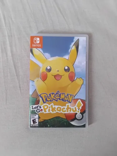 Pokémon Lets GO Pikachu Switch Físico