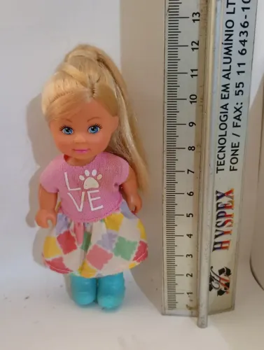  boneca Evi Love Puppy Love