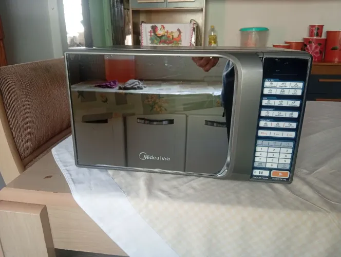 Microondas Midea 18 litros espelhado 