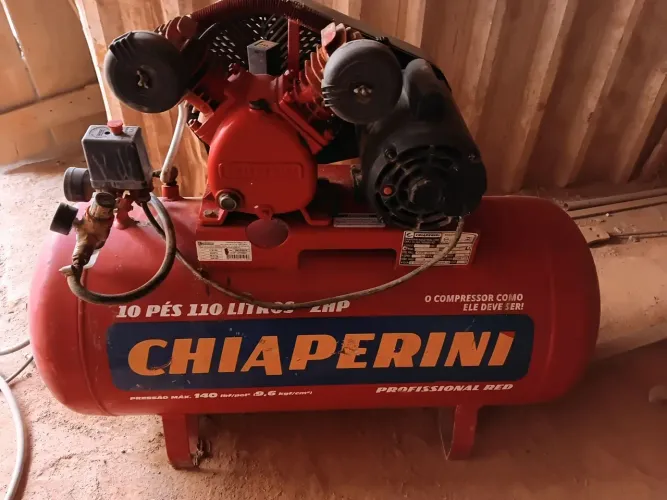 Vendo compressor de ar chiaperini
