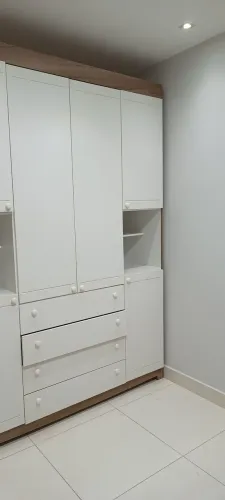 Vendo guarda roupa em bom estado