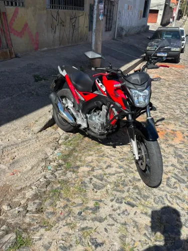 Cb 250f 2019 troco em xre 2019 em diante com volta minha