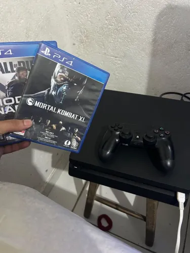 PS4 1tera de memória em ótimo estado com jogos
